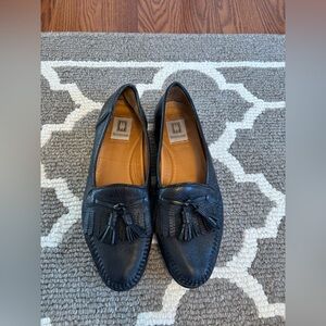 Magnanni Leather Tassel Loafers size 10.5